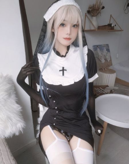 善良的女秘书的目